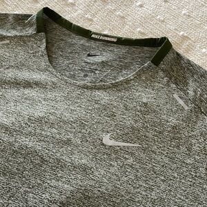 Like new Nike dry-fit running t-shirt